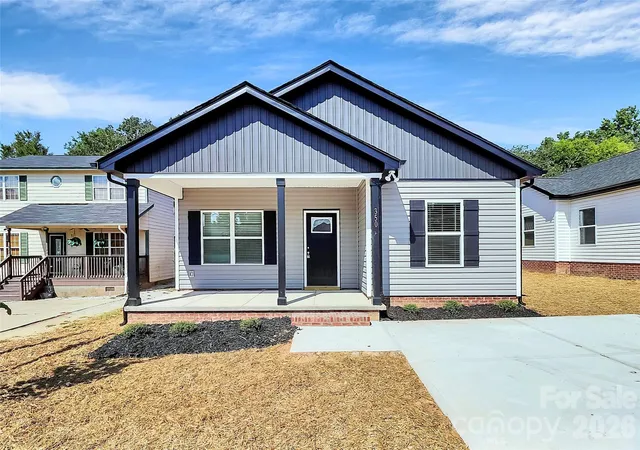 Photo 1 of Single family home for sale at 1994 Modern Ests Rd, Lincolnton, NC 28092 | MLS# 4380956 | Listing updated on 2026-09-17