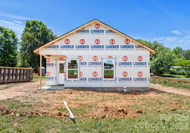 Photo 3 of Single family home for sale at 1994 Modern Ests Rd, Lincolnton, NC 28092 | MLS# 4380956 | Listing updated on 2026-09-17