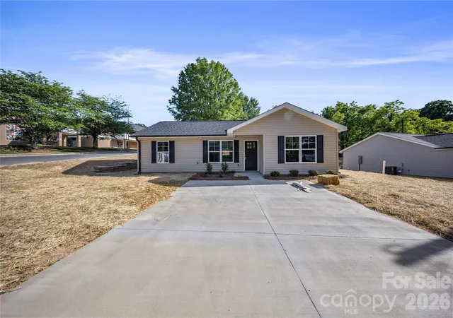 1st image of 301 W 9th St, Kannapolis, NC 28081 | MLS# 4381033