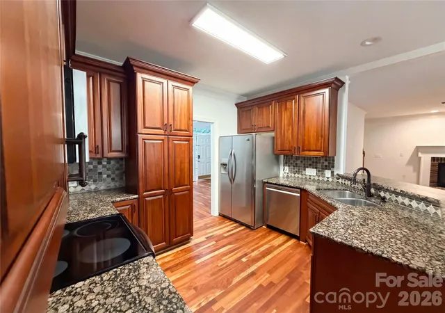 Photo 2 of Single family home for sale at 12341 Willingdon Rd, Huntersville, NC 28078 | MLS# 4381053 | Listing updated on 2026-10-02