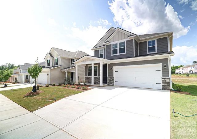 Homes for sale in Denver, NC | 5003 Twin River Dr, Denver, NC 28037 | MLS# 4381066