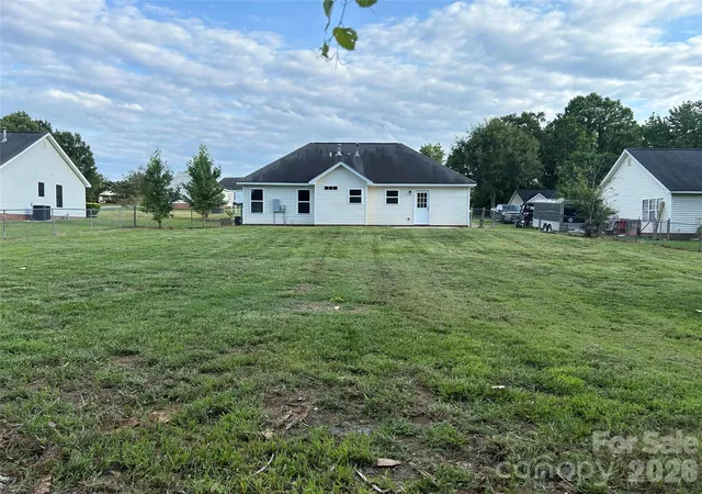 Homes for sale in Wingate, NC | 1002 Crescent Wy, Wingate, NC 28174 | MLS# 4381075