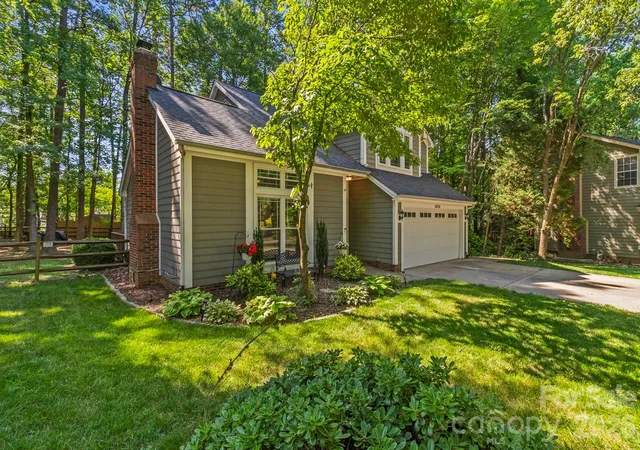 Homes for sale in Huntersville, NC | 14018 Naworth Ln, Huntersville, NC 28078 | MLS# 4381106