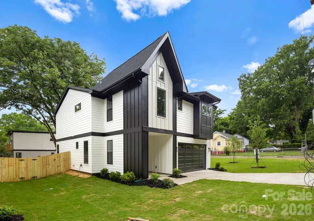 3rd image of 2763 Parkway Ave, Charlotte, NC 28208 | MLS# 4381125