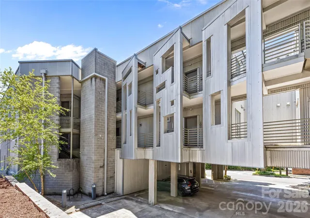 2nd image of 1600 Fulton Ave, Charlotte, NC 28205