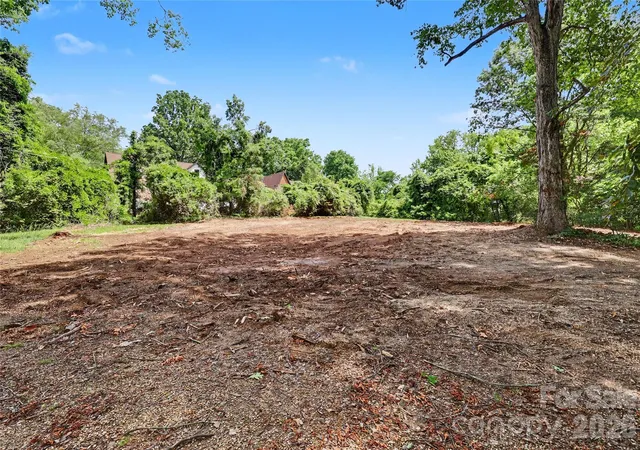 2nd image of 6510 Sharon Hills Rd, Charlotte, NC 28210 | MLS# 4381172