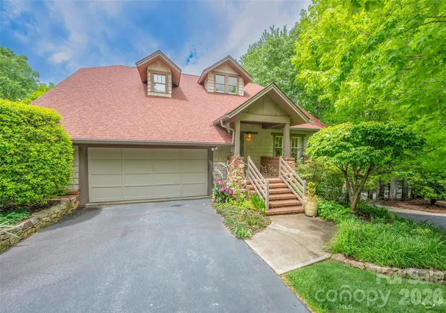 1st image of 4 Lacoste Dr, Hendersonville, NC 28739 | MLS# 4381202