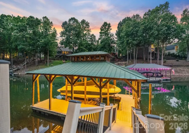 3rd image of 2243 Whiterock Ct, Sherrills Ford, NC 28673 | MLS# 4381207