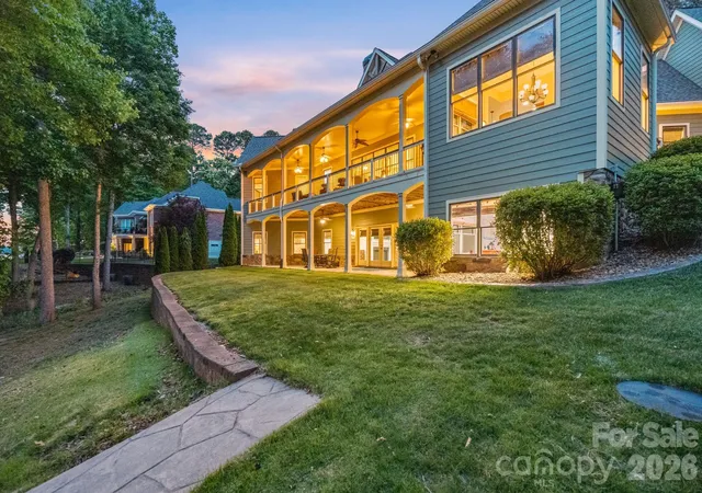 Photo 3 of Single family home for sale at 2243 Whiterock Ct, Sherrills Ford, NC 28673 | MLS# 4381207 | Listing updated on 2026-09-01