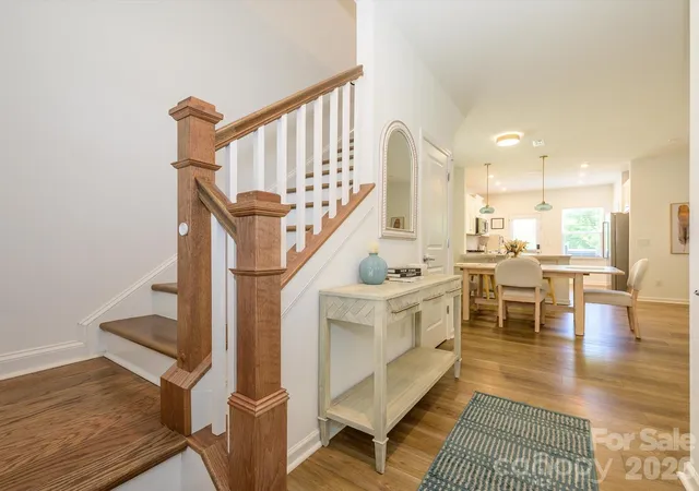 Photo 2 of Single family home for sale at 14129 Canemeadow Dr, Charlotte, NC 28278 | MLS# 4381211 | Listing updated on 2026-09-15