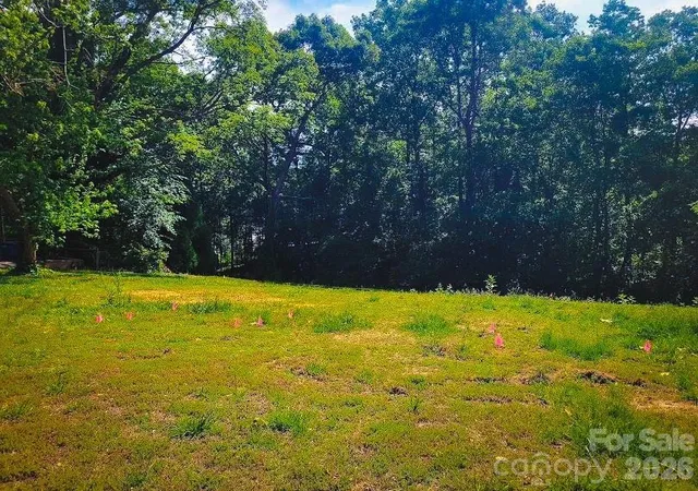Photo 3 of Single family home for sale at 222 Edgewood Dr, Statesville, NC 28625 | MLS# 4381240 | Listing updated on 2026-07-01