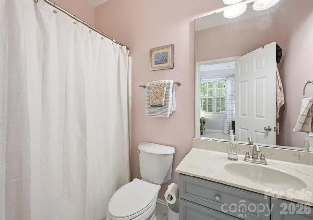 Homes for sale in Matthews, NC | 2006 Wedgewood Dr, Matthews, NC 28104 | MLS# 4381353