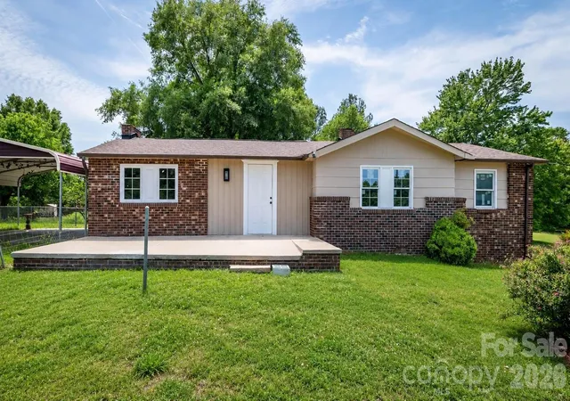 Homes for sale in Shelby, NC | 607 Carlos St, Shelby, NC 28152 | MLS# 4381384