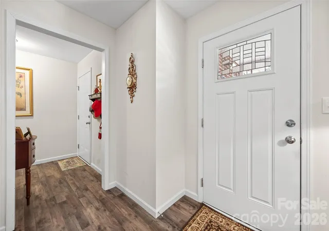 Photo 3 of Single family home for sale at 208 Victoria Cir, York, SC 29745 | MLS# 4381386 | Listing updated on 2026-10-07