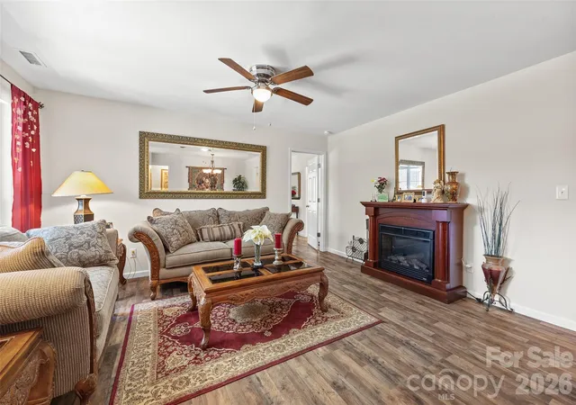 Photo 4 of Single family home for sale at 208 Victoria Cir, York, SC 29745 | MLS# 4381386 | Listing updated on 2026-10-07