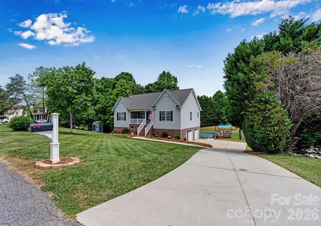5th image of 3353 48Th Avenue Ln Ne, Hickory, NC 28601 | MLS# 4381389