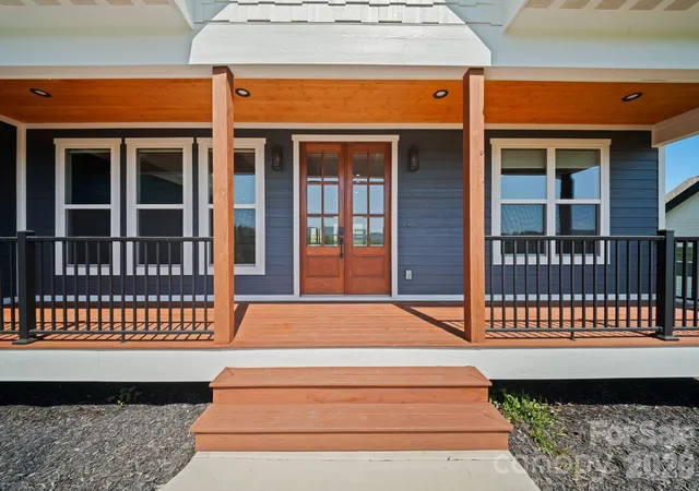 Photo 3 of Single family home for sale at 111 Pisgah Gap Dr, Candler, NC 28715 | MLS# 4381392 | Listing updated on 2026-10-05