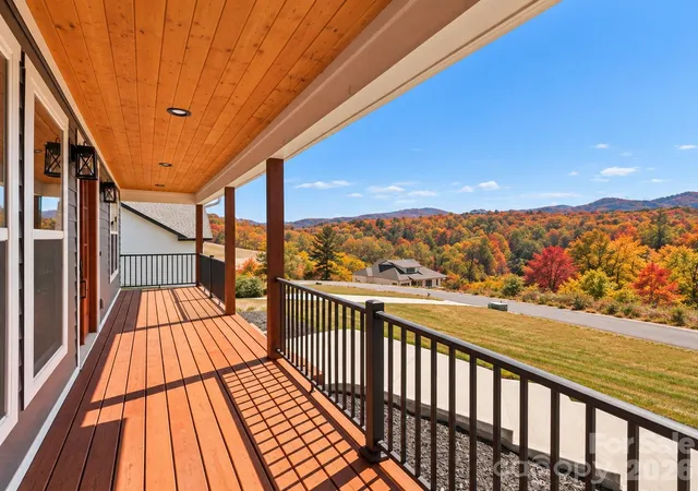 Photo 4 of Single family home for sale at 111 Pisgah Gap Dr, Candler, NC 28715 | MLS# 4381392 | Listing updated on 2026-10-05