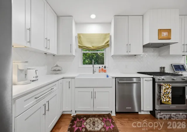 4th image of 1015 Thistle Ct, Charlotte, NC 28211 | MLS# 4381396