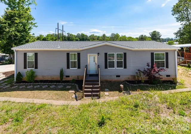 1st image of 84 Hazelwood Rd, Asheville, NC 28806 | MLS# 4381398