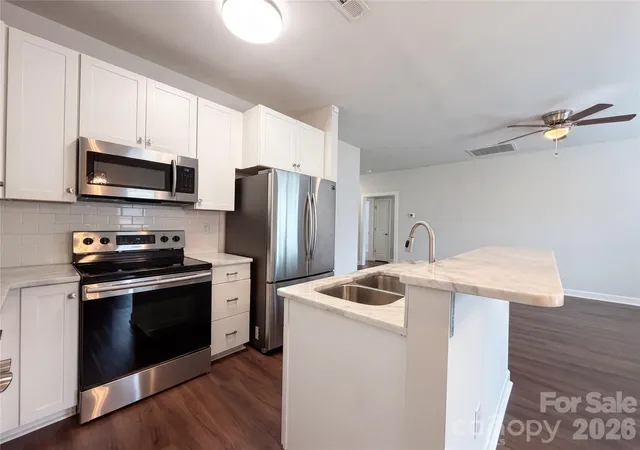 Photo 2 of Sale Pending at 5704 Woodard St, Charlotte, NC 28269 | MLS# 4381445 | Listing updated on 2026-09-16