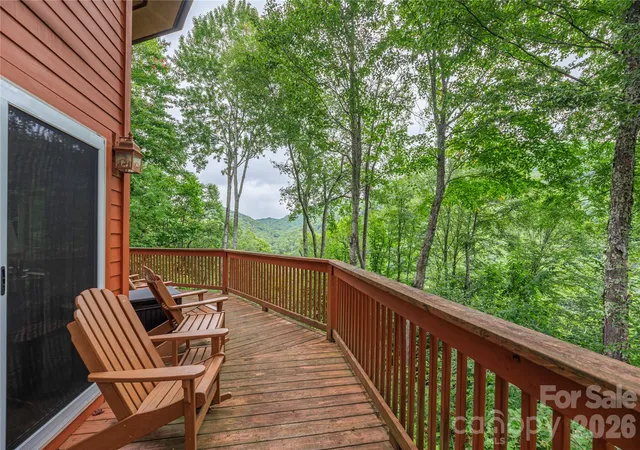 Photo 2 of Single family home for sale at 309 Irene Ln, Maggie Valley, NC 28751 | MLS# 4381461 | Listing updated on 2026-07-31