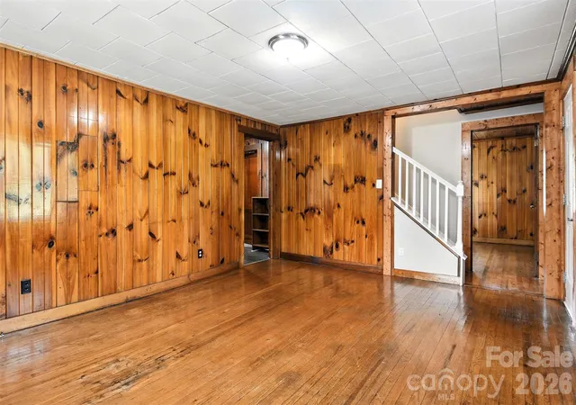 Photo 4 of Single family home for sale at 3544 6th Street Dr NW, Hickory, NC 28601 | MLS# 4381480 | Listing updated on 2026-09-11