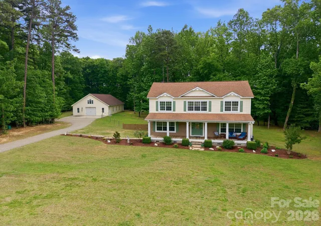Photo 3 of Single family home for sale at 305 Hedrick Lambe Dr, Salisbury, NC 28146 | MLS# 4381504 | Listing updated on 2026-10-08