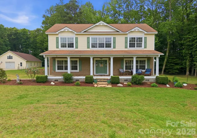 Photo 3 of Single family home for sale at 305 Hedrick Lambe Dr, Salisbury, NC 28146 | MLS# 4381504 | Listing updated on 2026-10-08
