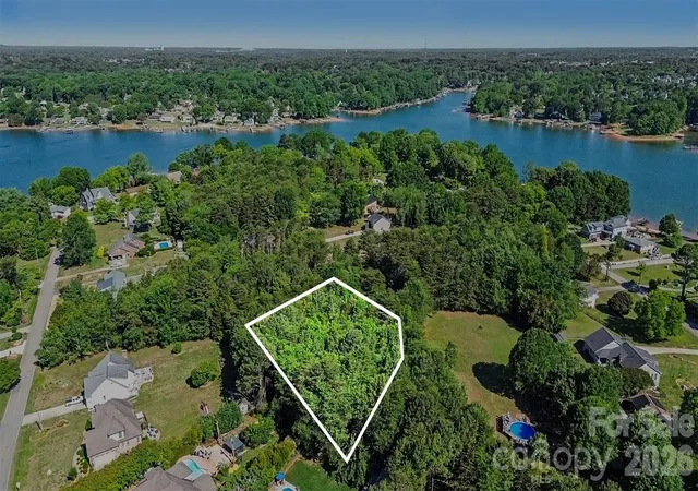 1st image of 138 Continental Dr, Mooresville, NC 28117 | MLS# 4381546