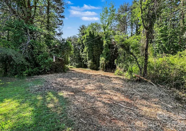 3rd image of 138 Continental Dr, Mooresville, NC 28117 | MLS# 4381546