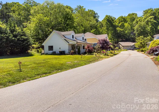 Photo 2 of Single family home for sale at 99999 Verde Dr, Asheville, NC 28806 | MLS# 4381556 | Listing updated on 2026-06-06