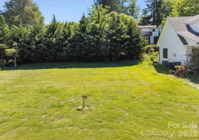Photo 3 of Single family home for sale at 99999 Verde Dr, Asheville, NC 28806 | MLS# 4381556 | Listing updated on 2026-06-06