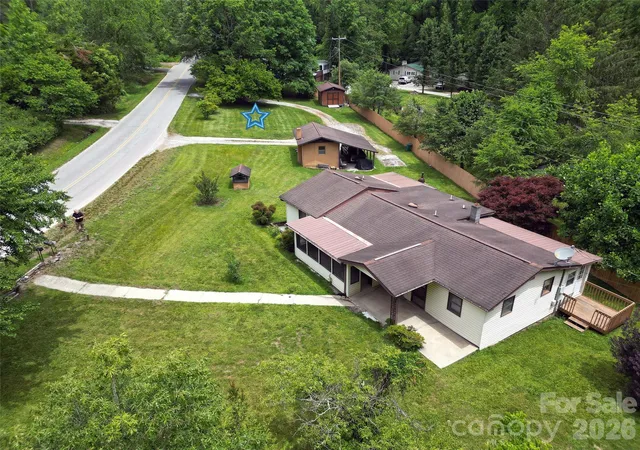 1st image of 22 Mcminn Rd, Hendersonville, NC 28792 | MLS# 4381562