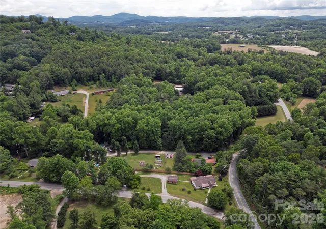 4th image of 22 Mcminn Rd, Hendersonville, NC 28792 | MLS# 4381562