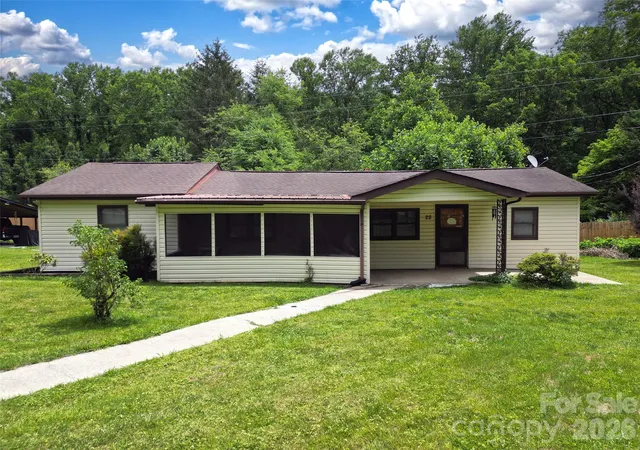 5th image of 22 Mcminn Rd, Hendersonville, NC 28792 | MLS# 4381562