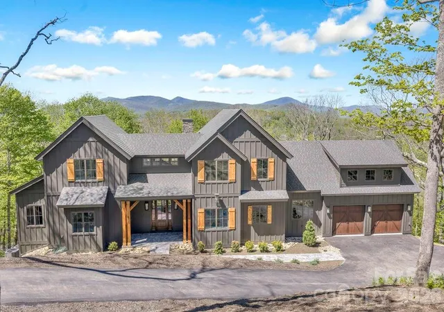 Single family home for sale at 536 Boone Ridge Ln, Boone, NC 28607 | MLS# 4381577