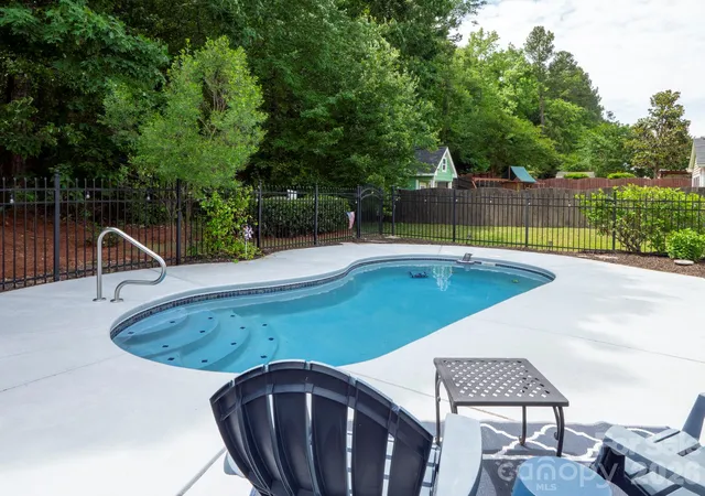Photo 4 of Single family home for sale at 1101 Jasmine Dr, Indian Land, SC 29707 | MLS# 4381607 | Listing updated on 2026-10-18