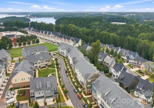 3rd image of 212 Wesser St, Davidson, NC 28036 | MLS# 4381623