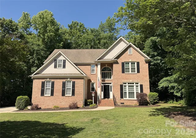 2nd image of 6000 Hunter Ln, Matthews, NC 28104 | MLS# 4381656