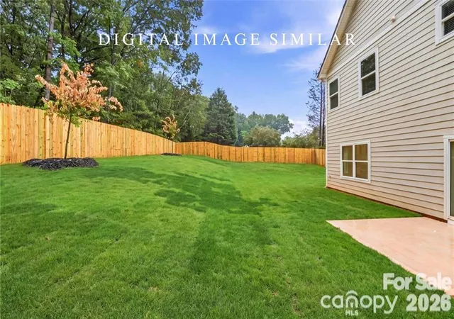 Photo 2 of Single family home for sale at 6633 Terry Ln, Charlotte, NC 28215 | MLS# 4381657 | Listing updated on 2026-09-02