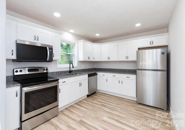 4th image of 258 New Leicester Hwy, Asheville, NC 28806 | MLS# 4381692
