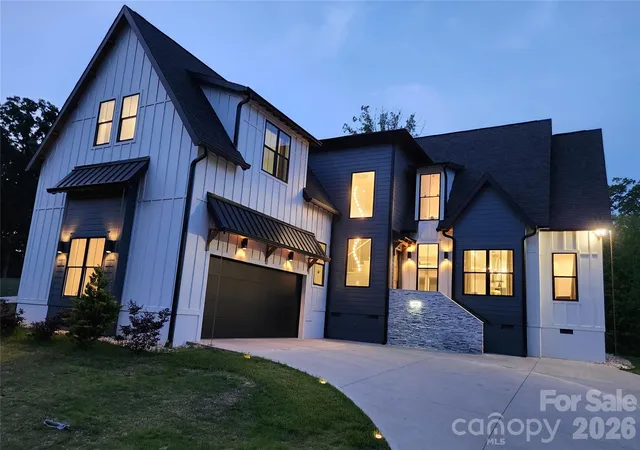 Photo 2 of Single family home for sale at 3078 Mountain Crk Dr, Sherrills Ford, NC 28673 | MLS# 4381698 | Listing updated on 2026-09-02