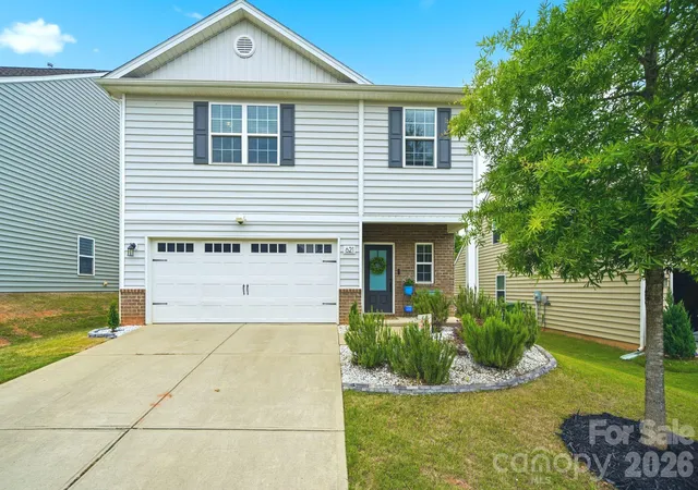 Photo 2 of Sale Pending at 621 Cape Fear St, Fort Mill, SC 29715 | MLS# 4381711 | Listing updated on 2026-08-12