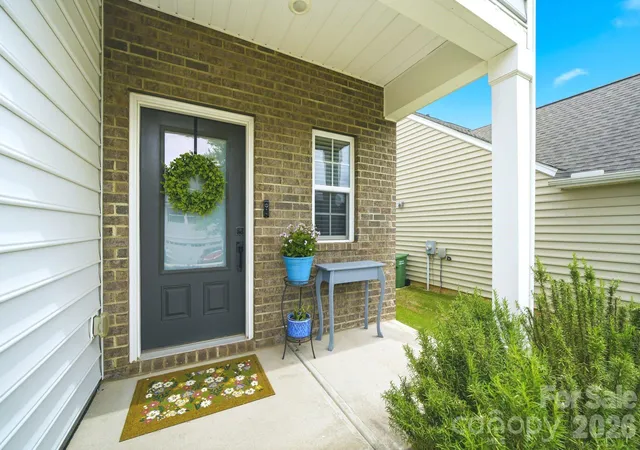 Photo 3 of Sale Pending at 621 Cape Fear St, Fort Mill, SC 29715 | MLS# 4381711 | Listing updated on 2026-08-12
