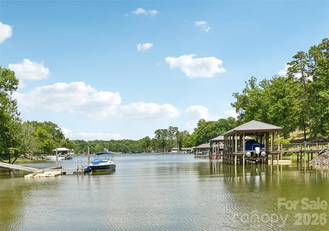 Photo 48 of Single family home for sale at 304 Catawba Crst Ln, Clover, SC 29710 | MLS# 4381723 | Listing updated on 2026-08-27