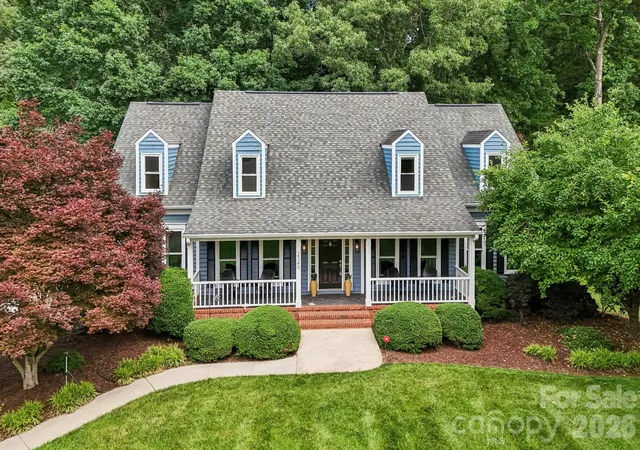Photo 3 of Single family home for sale at 2349 Maria Lynn Ct, Gastonia, NC 28056 | MLS# 4381762 | Listing updated on 2026-09-21
