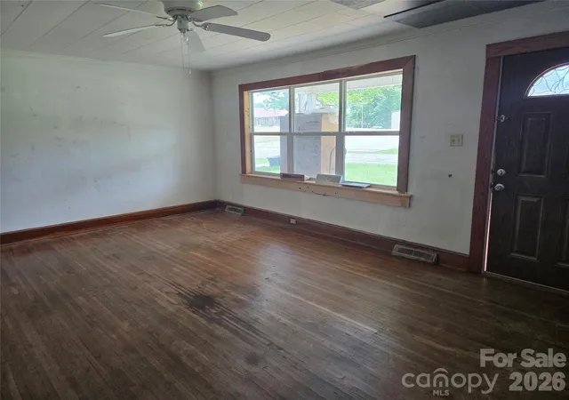 Photo 42 of Single family home for sale at 1127 N Mountain St, Blacksburg, SC 29702 | MLS# 4381881 | Listing updated on 2026-08-05