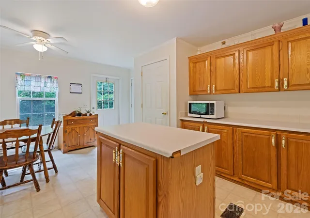 Photo 3 of Single family home for sale at 122 Mastiff Holw Dr, Waynesville, NC 28785 | MLS# 4381912 | Listing updated on 2026-09-02