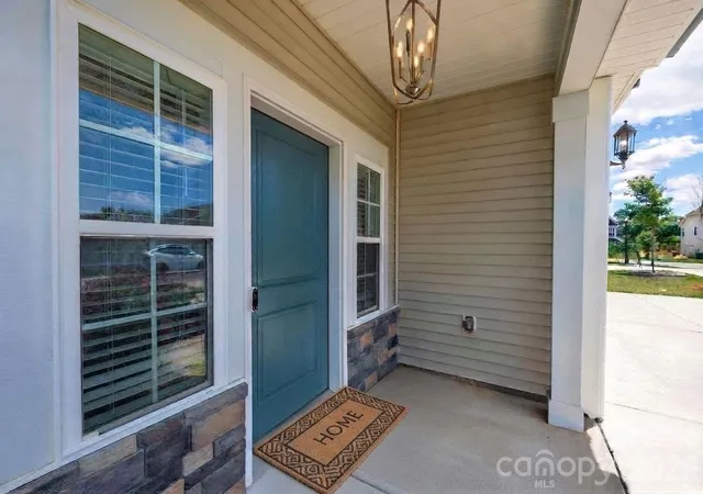 Photo 2 of Single family home for sale at 6249 Finch Meadow Ct, Clemmons, NC 27012 | MLS# 4381940 | Listing updated on 2026-08-15